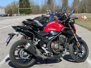 Autosert_Go_Autokool_A_kategooria_koolitus_Pärnus